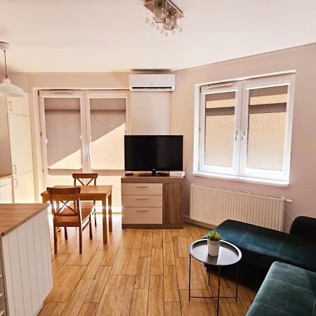 Apartament Mlynarska Piła Esterno foto